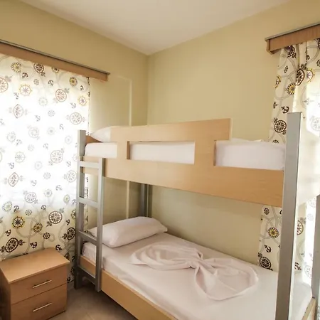 Mariglen's Guest house *