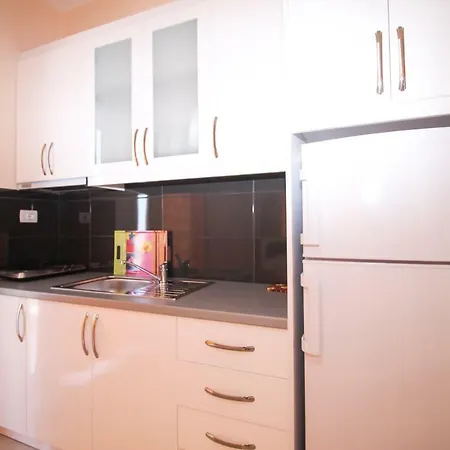Guest house Mariglen's Ksamil